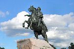 El monumento a Pedro el Grande - simbolo de San Petersburgo